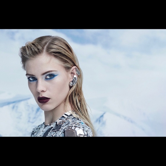 Urban Decay GoT White Walker Lipstick - Picture 6 of 6